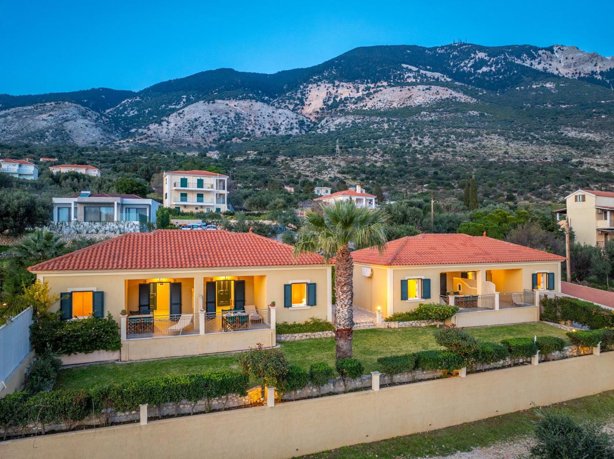 Eleftheria Apartments Vlachata Exterior photo